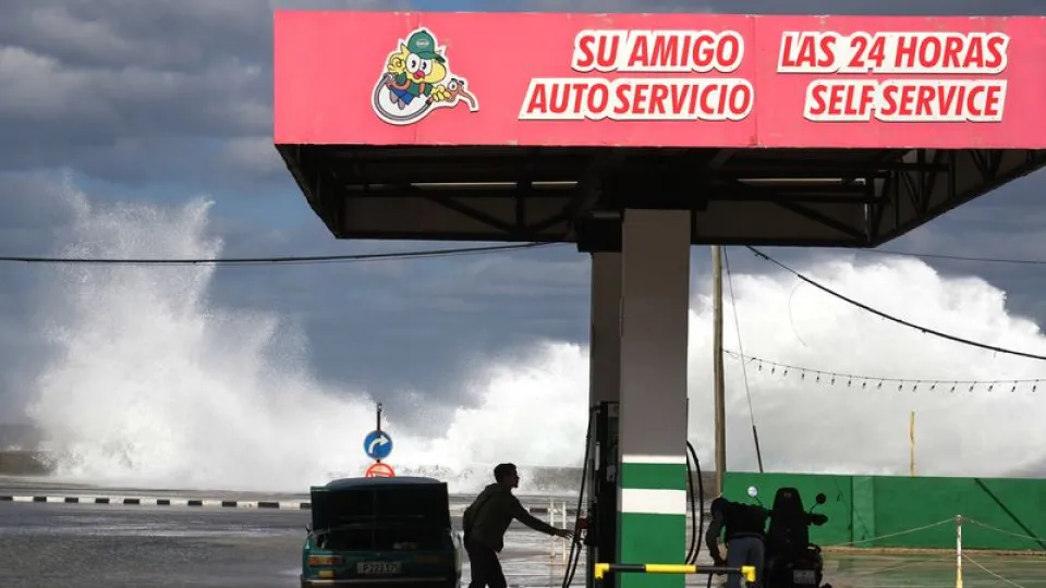 ABD'nin petrol engeli Küba'da otellerin kapanmasına yol açıyor