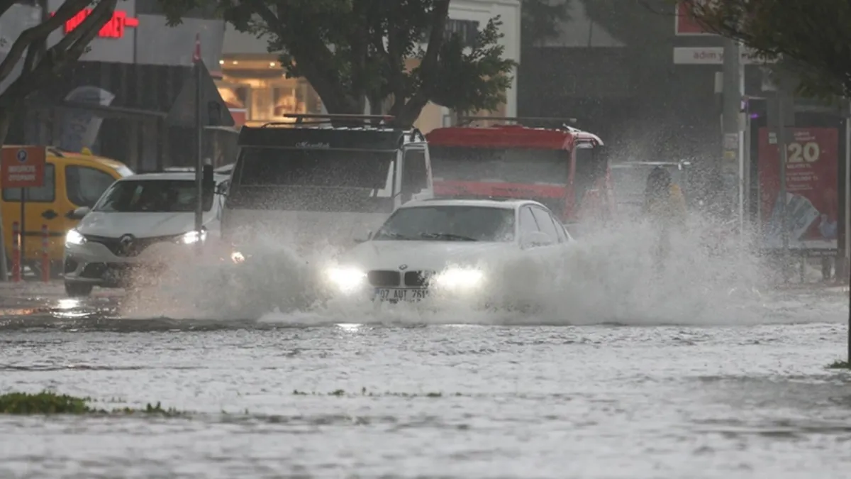 18 il için sarı kodlu fırtına uyarısı: Rüzgâr 80 kilometreye çıkacak
