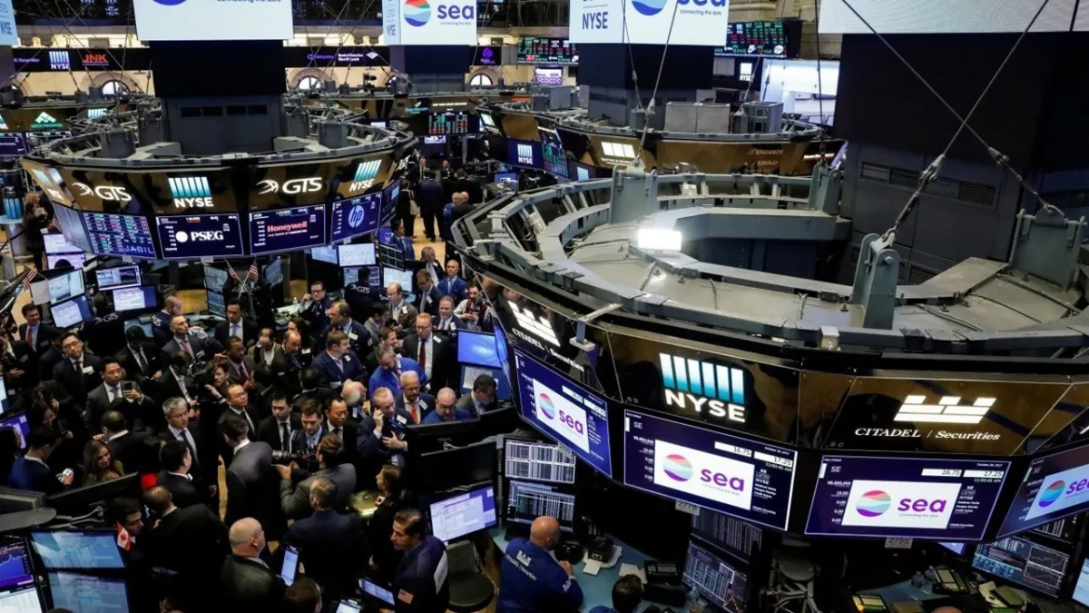 New York borsası ABD Yüksek Mahkemesinin tarife kararı sonrası yükselişle kapandı