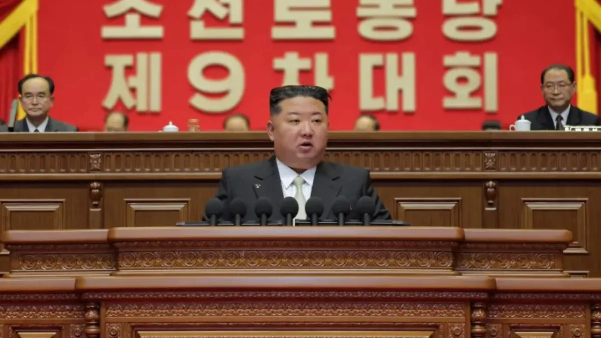 Kim Jong Un’dan ekonomi mesajı: Yaşam standartlarını...