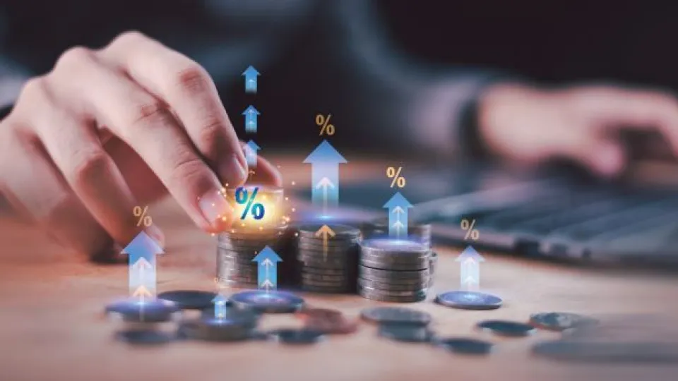 Bankalar dokuz yıl sonra enflasyonu yenmeye yakın