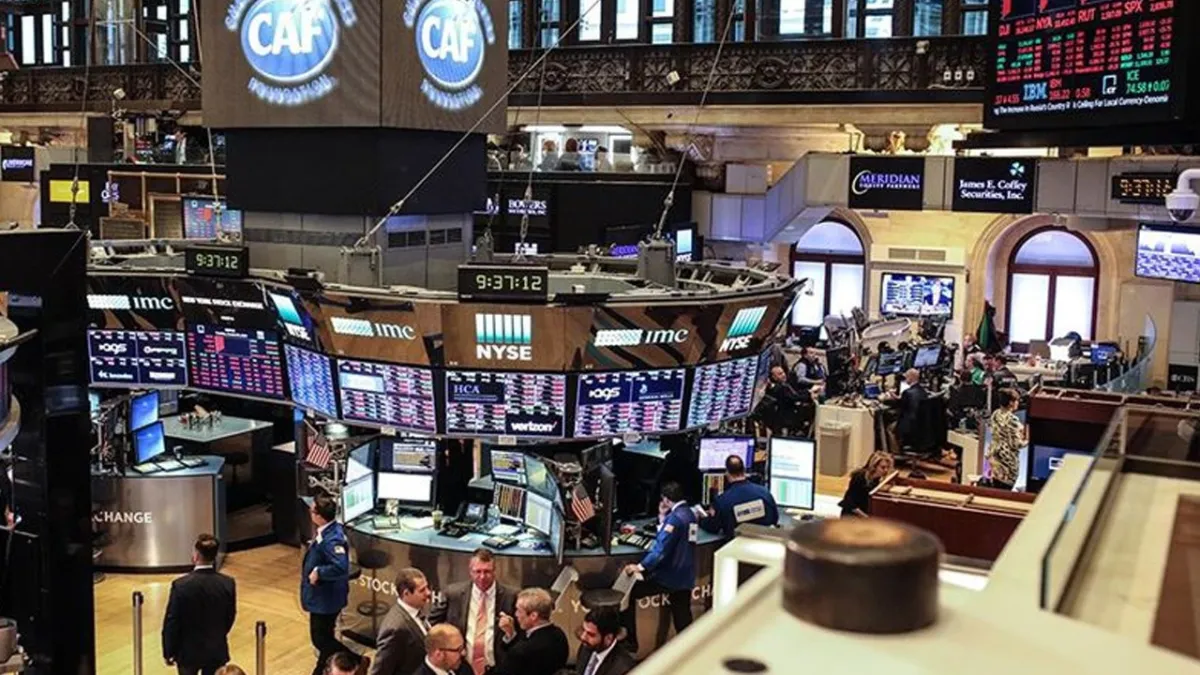 New York borsası düşüşle açıldı