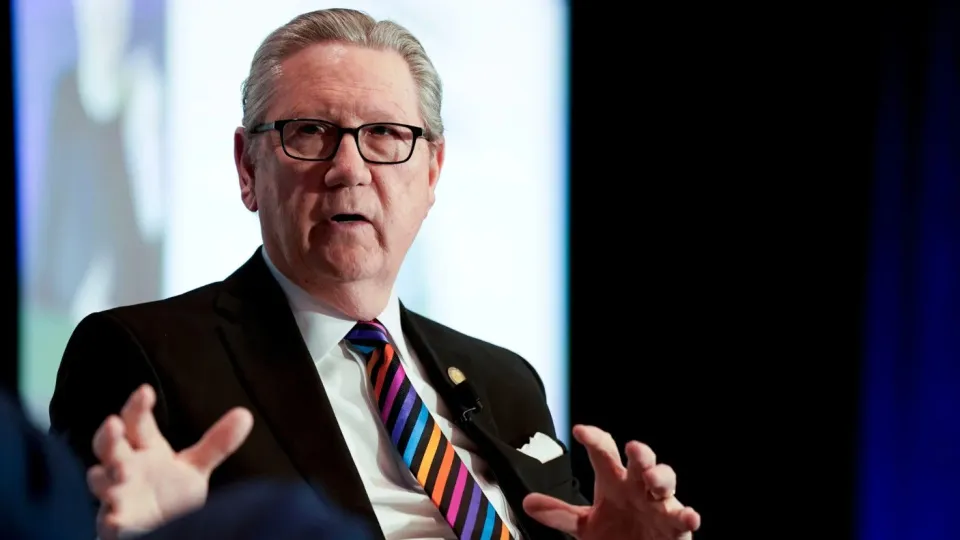 Fed/Schmid: Yapay zeka işgücü açığını dengeleyebilir