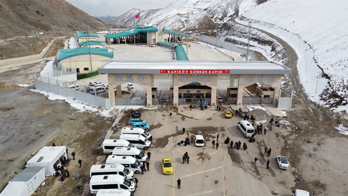 Ticaret Bakanlığı duyurdu: Üç gümrük kapısında yolcu geçişleri karşılıklı durduruldu