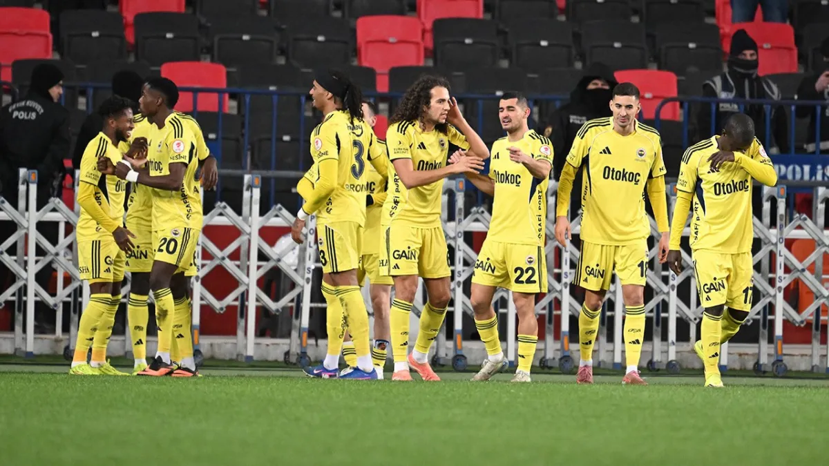 Fenerbahçe Gaziantep Futbol Kulübü'nü 4-0 mağlup etti