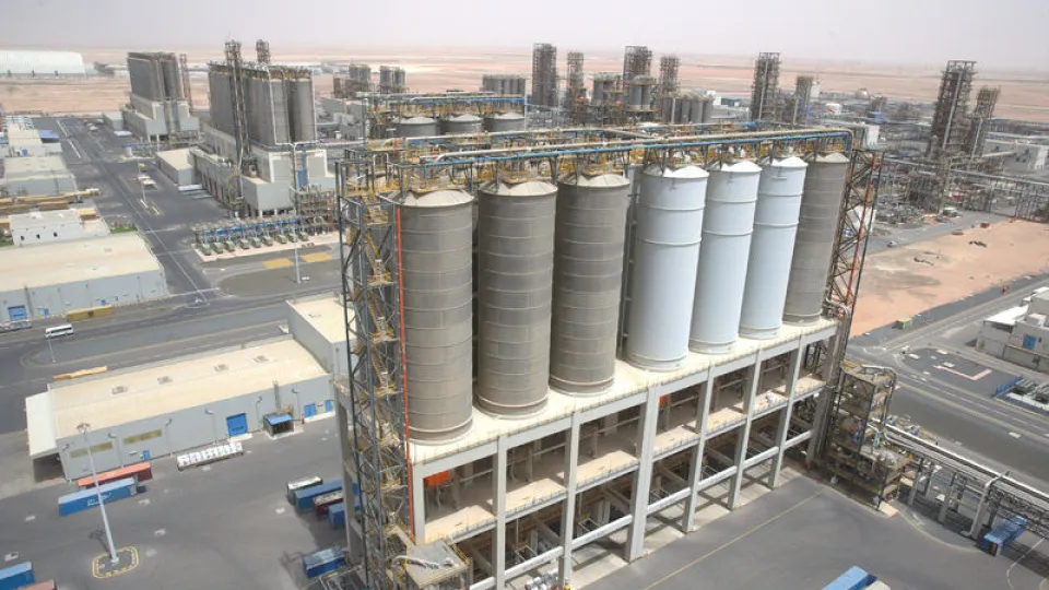 BAE'nin en büyük rafinerisi operasyonlarını durdurdu