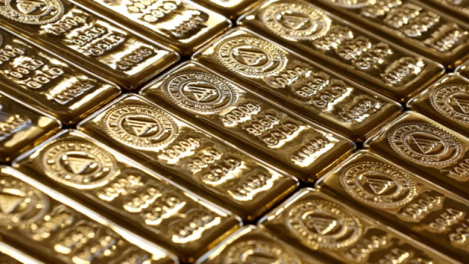 Altın, UEA’nın rekor petrol rezervi planı sonrası yükseldi