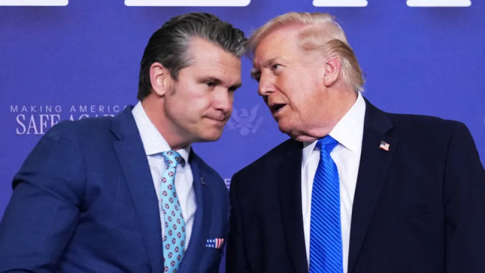 Trump, Hegseth'i övdü: İran için sesi ilk yükselten sendin
