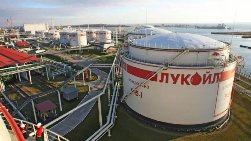 Rusya'nın petrol geliri son dört yılın zirvesine çıktı