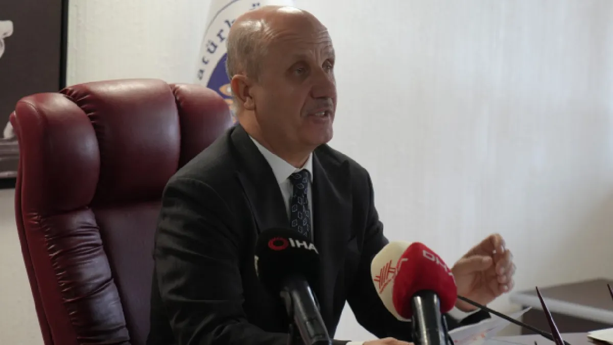 Üniversite eğitimi 3 yıla mı düşecek? YÖK Başkanı'ndan dikkat çeken açıklama