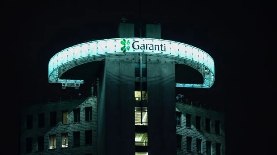 Garanti Bankası'ndan 591 milyon euroluk iştira satışı