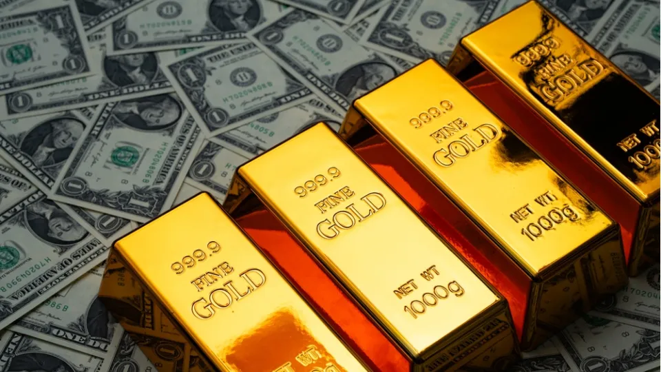 Altından 2008’den bu yana en kötü aylık performans