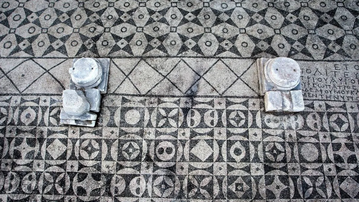 2000 yıllık Medusa mozaiği ziyarete açıldı