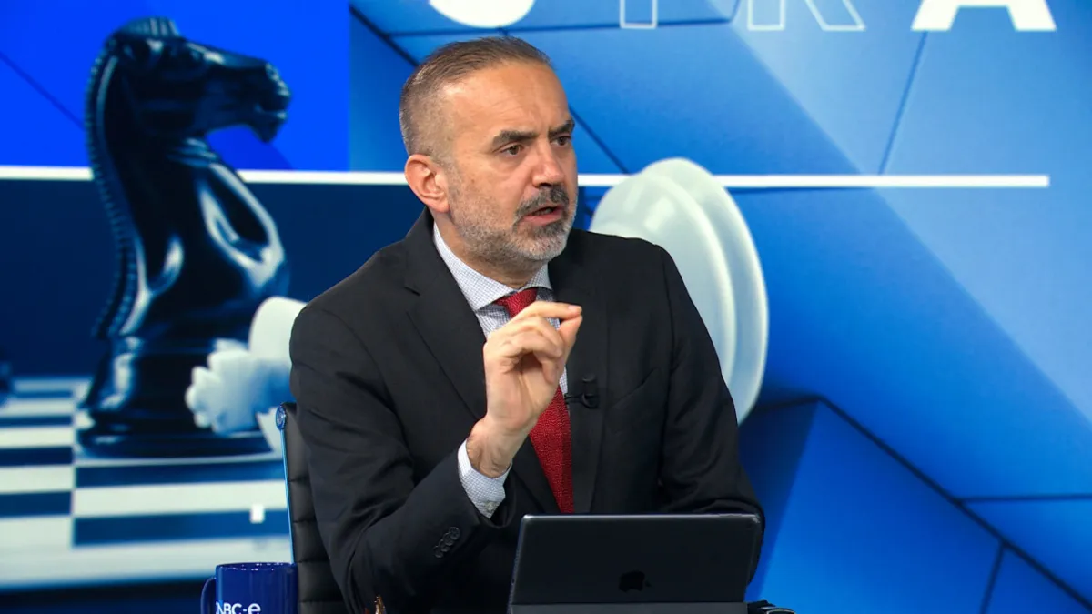 Oyak portföy’den piyasa analizi: Bulanık suda balık avlama dönemi