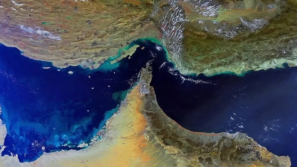 İran Hürmüz Boğazı için tarih verdi: "Kontrollü şekilde trafiğe açılabilir"