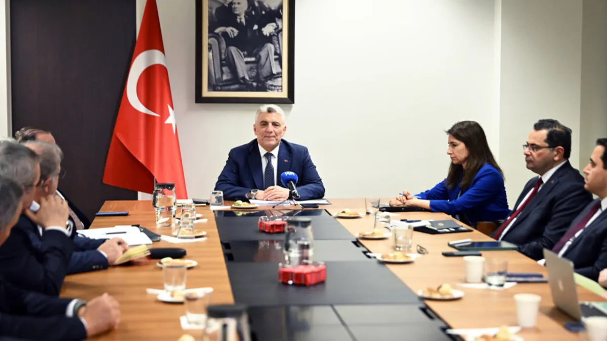 Bakan Bolat: "Türkiye dünyada politika belirleyen 4-5 ülkeden birisi oldu"