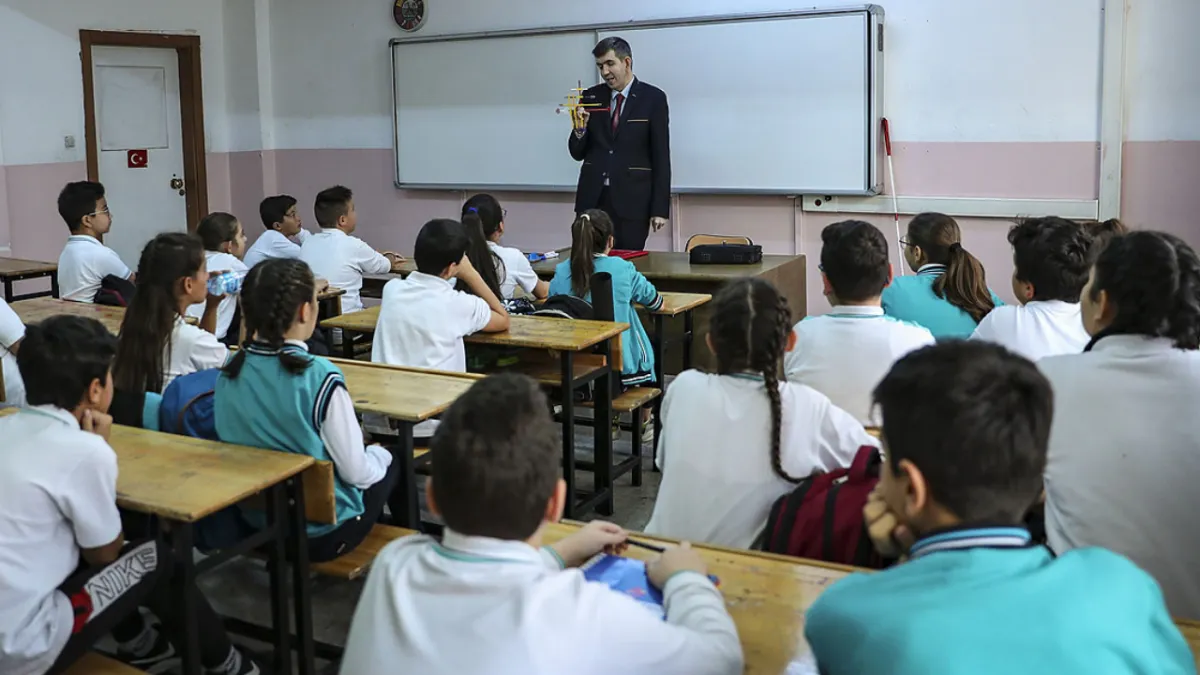 YAZ TATİLİ TARİHİ: Okullar ne zaman kapanıyor?