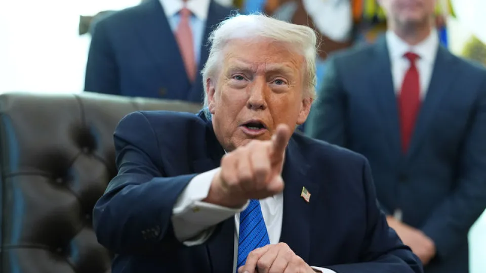 Trump: Hürmüz Boğazı'nı abluka altına alacağız