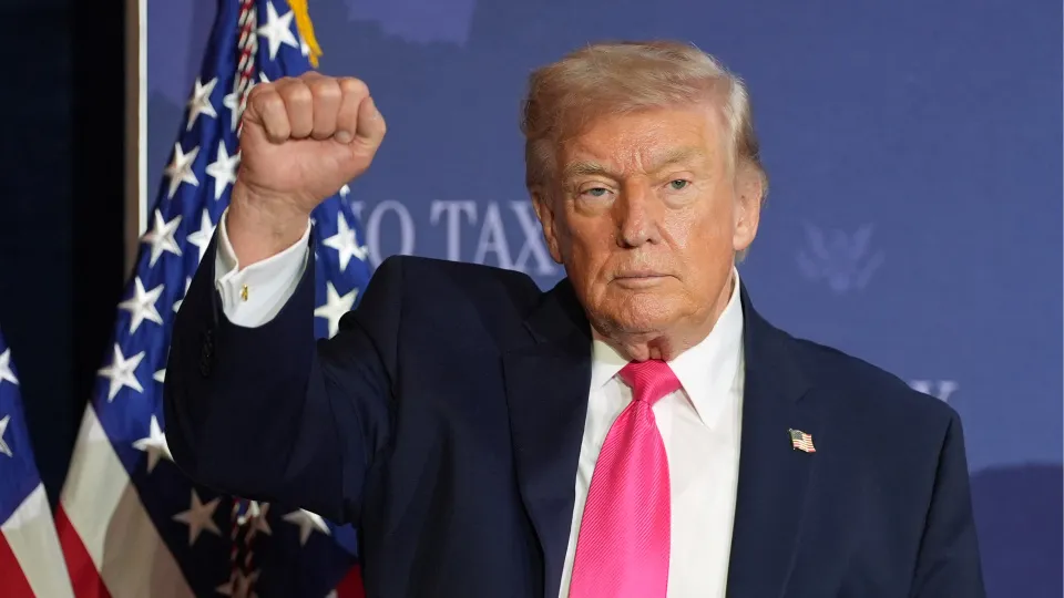 Trump: İran, Hürmüz'ü bir daha asla kapatmayacağını kabul etti