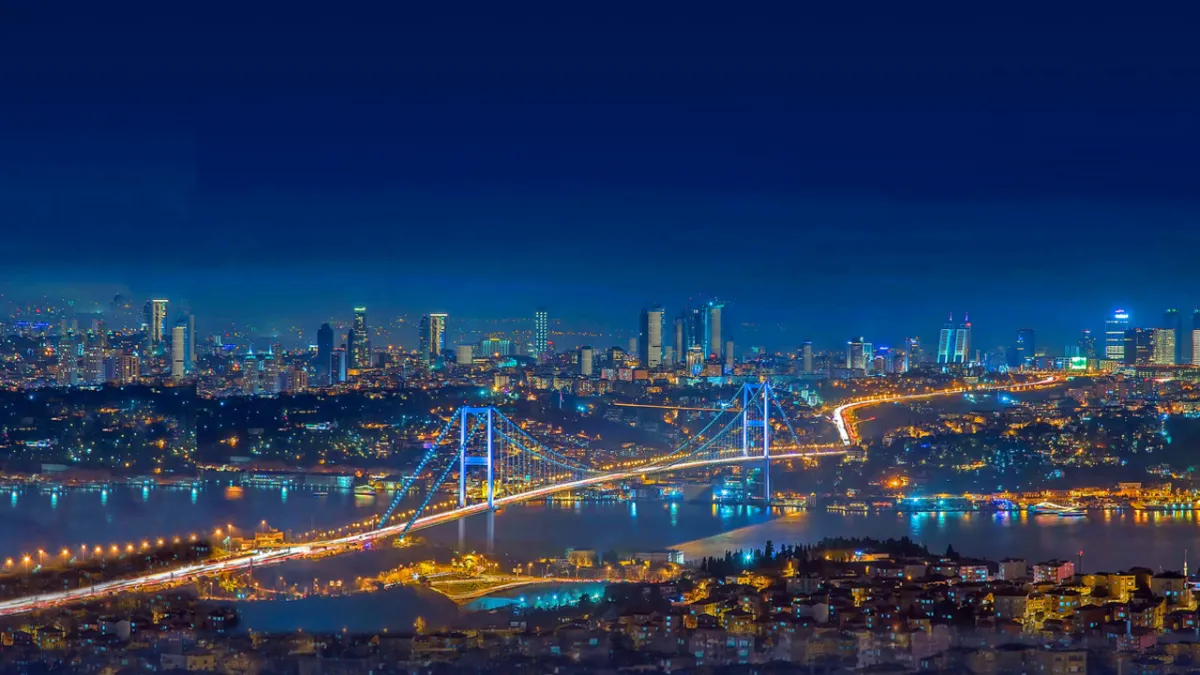 Reuters: Boğaz köprüleri ve otoyollar için milyar dolarlık özelleştirme hamlesinde yeni adım, Türk heyet Portekiz'e gitti