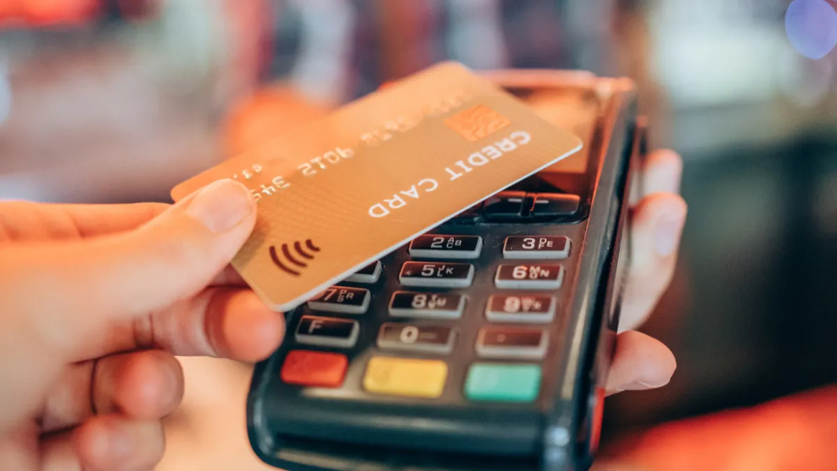 Kritik düzenleme askıya alınıyor: Kredi kartı limitleri değişmeyecek