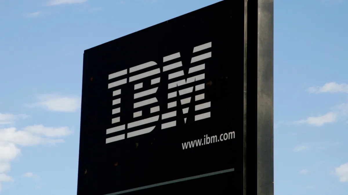 IBM'in geliri ilk çeyrekte arttı