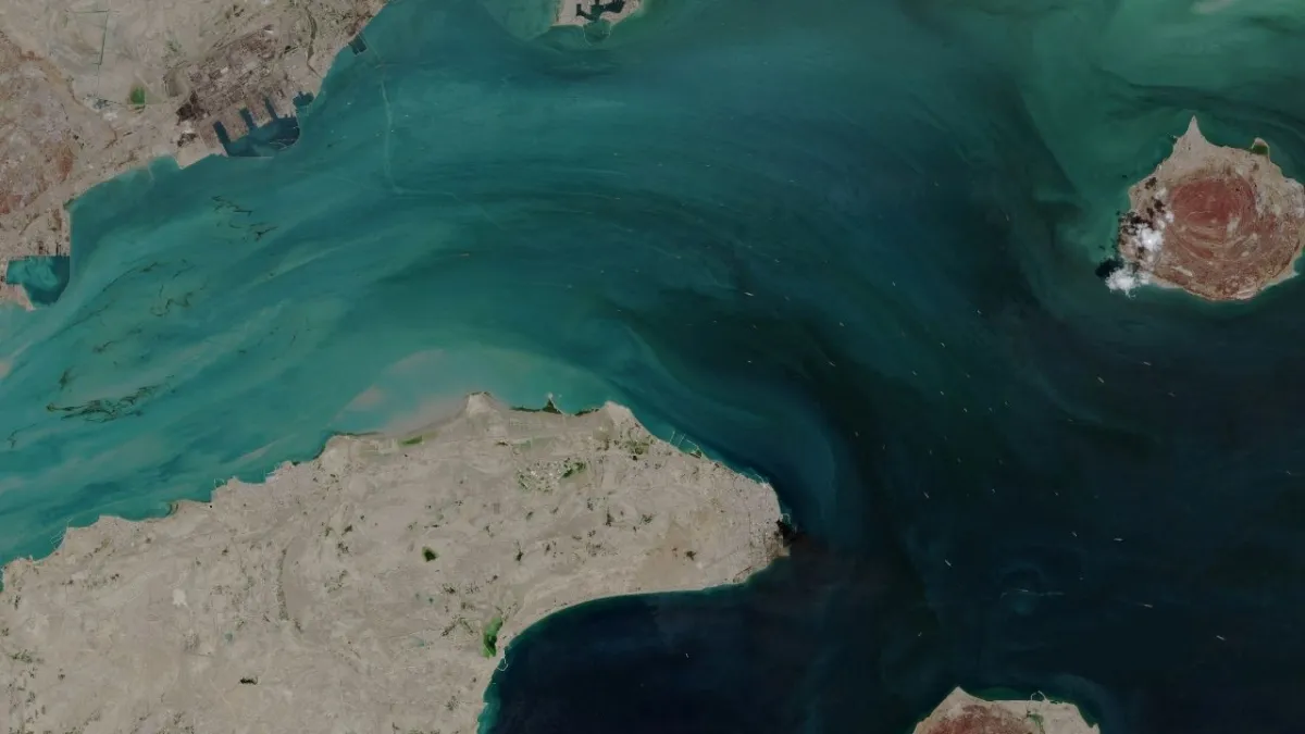 İran'dan Hürmüz açıklaması: İlk gelirler Merkez Bankası hesabına aktarıldı