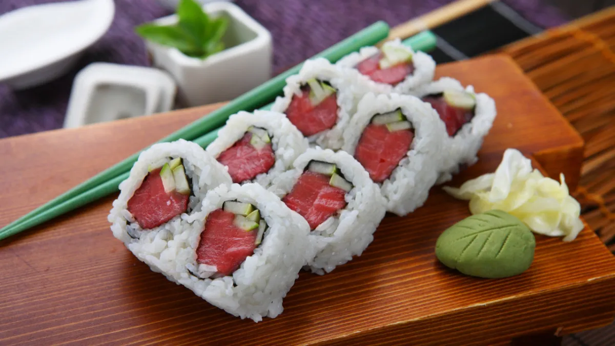 Japonya'da rekor açık artırma: Ton balığına 3,2 milyon dolar ödeyerek Guinness'e girdiler