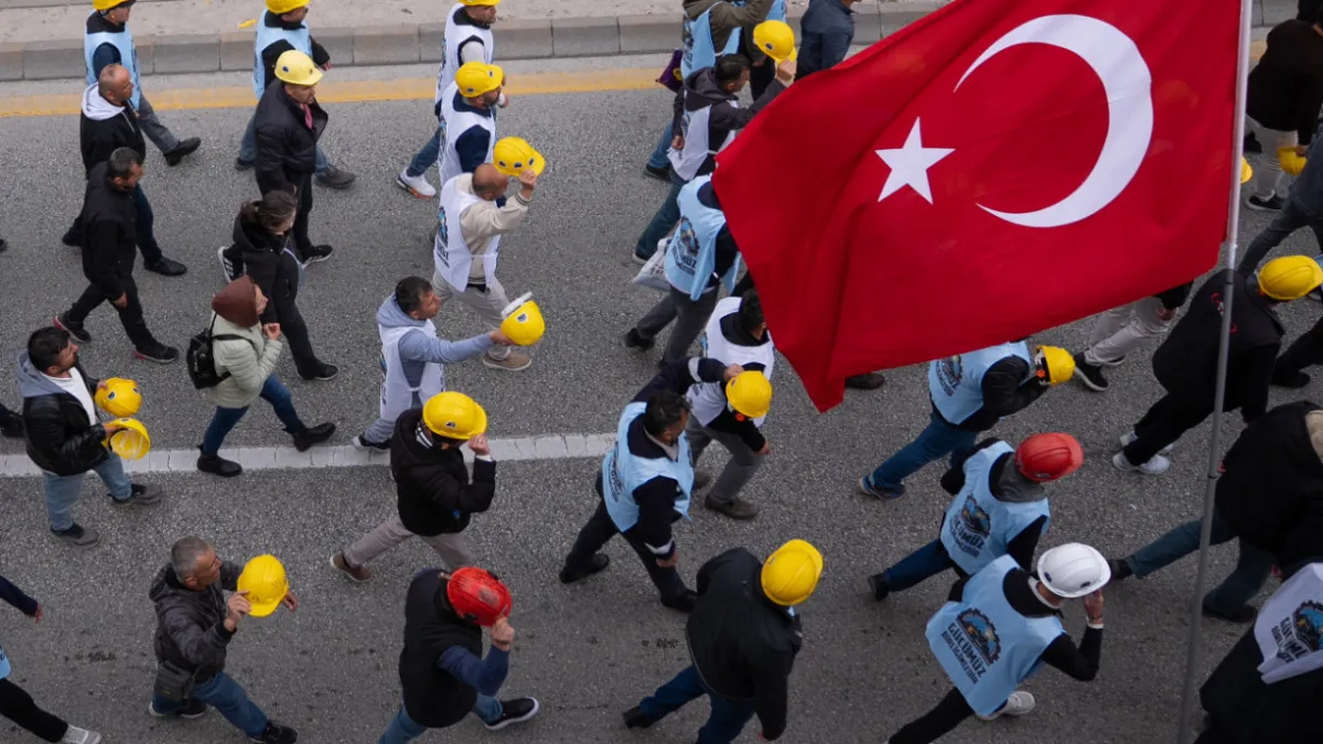 Ankara'da 1 Mayıs kutlamaları nedeniyle bazı yollar...