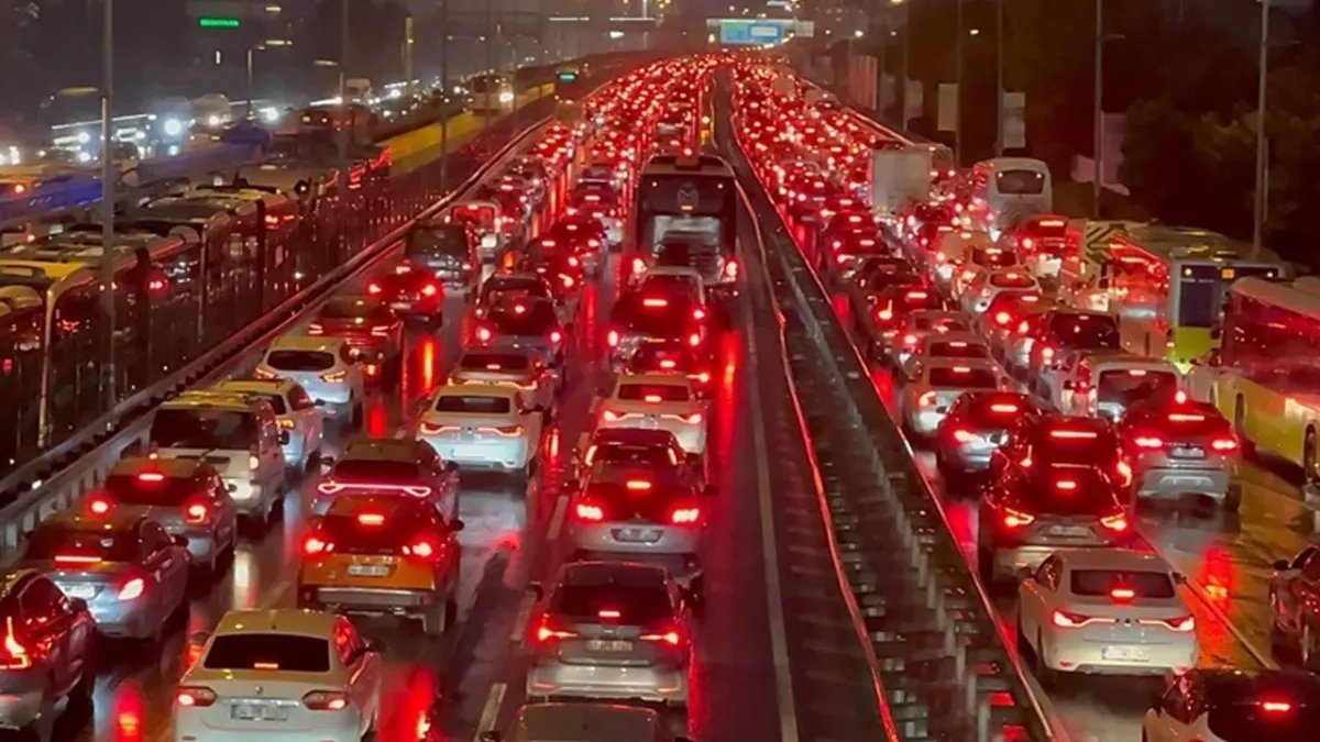 İstanbul'da UEFA Avrupa Ligi finali nedeniyle trafiğe... haber görseli