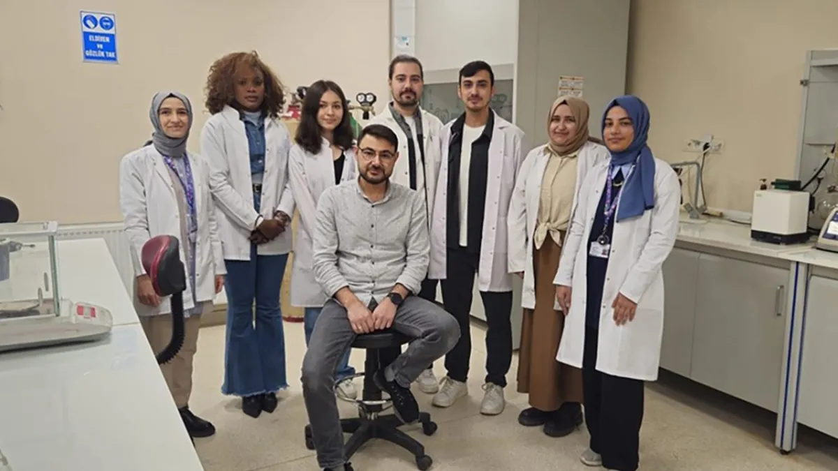 TÜBİTAK'tan akciğer ve kolorektal kanseri yeni molekül... haber görseli