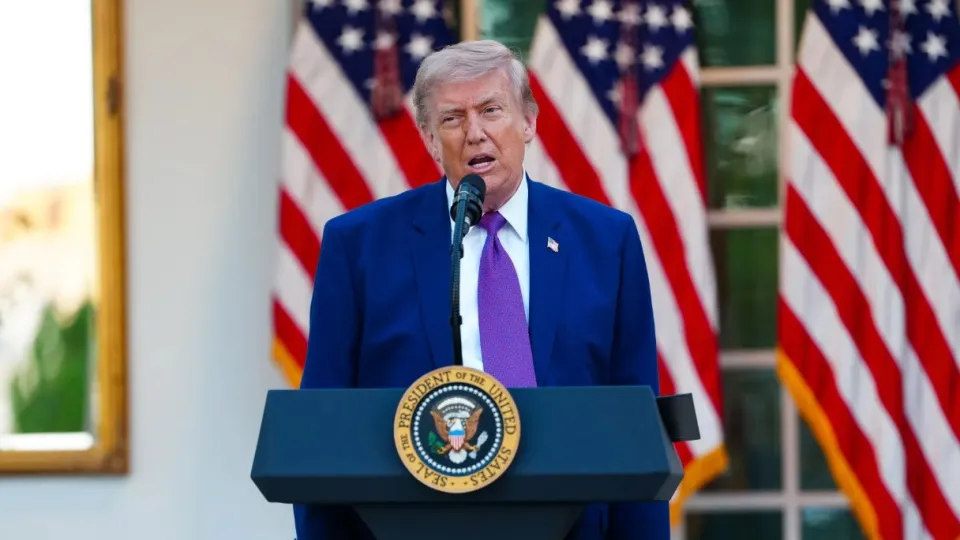 Trump'tan ABD Gelir İdaresi davasında geri adım haber görseli