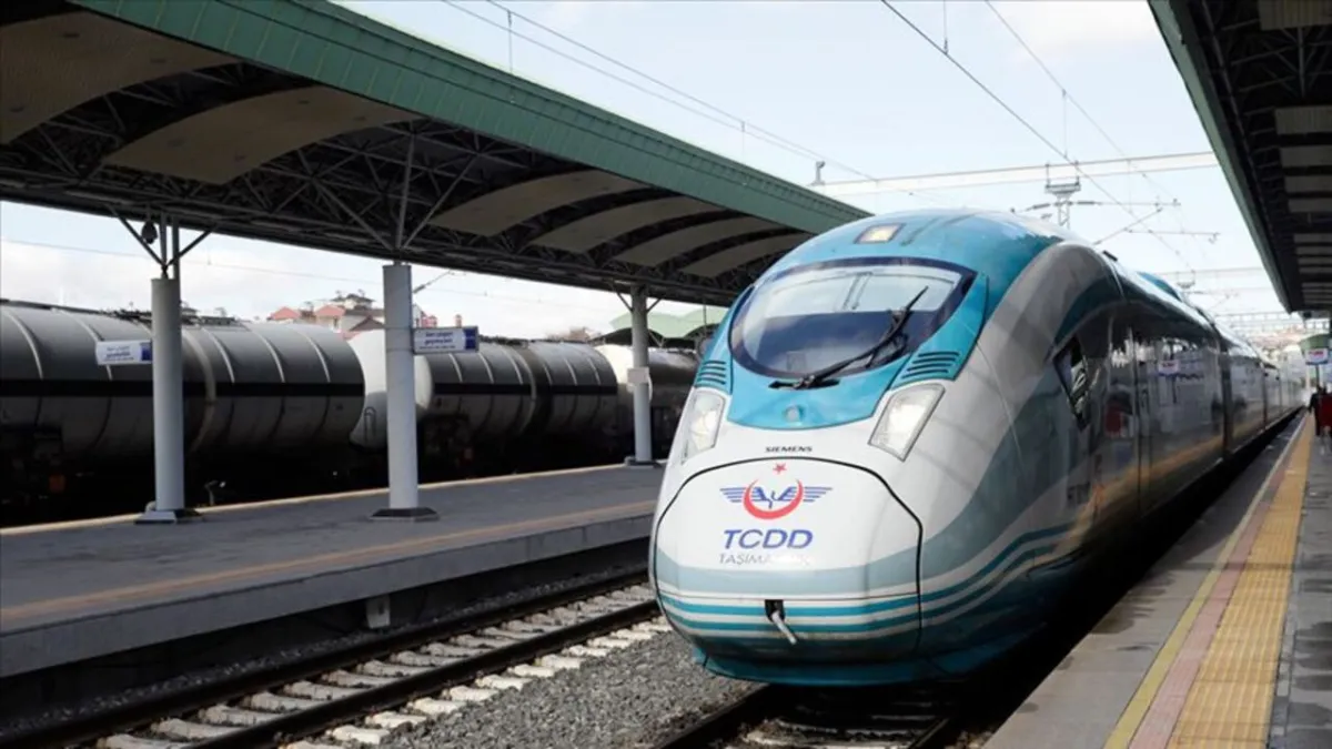 Ankara'da tren seferlerine düzenleme: Bazı duraklar kapatılacak haber görseli