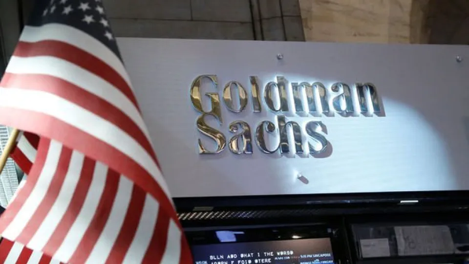 Goldman Sachs: Küresel petrol stokları rekor hızla geriliyor haber görseli