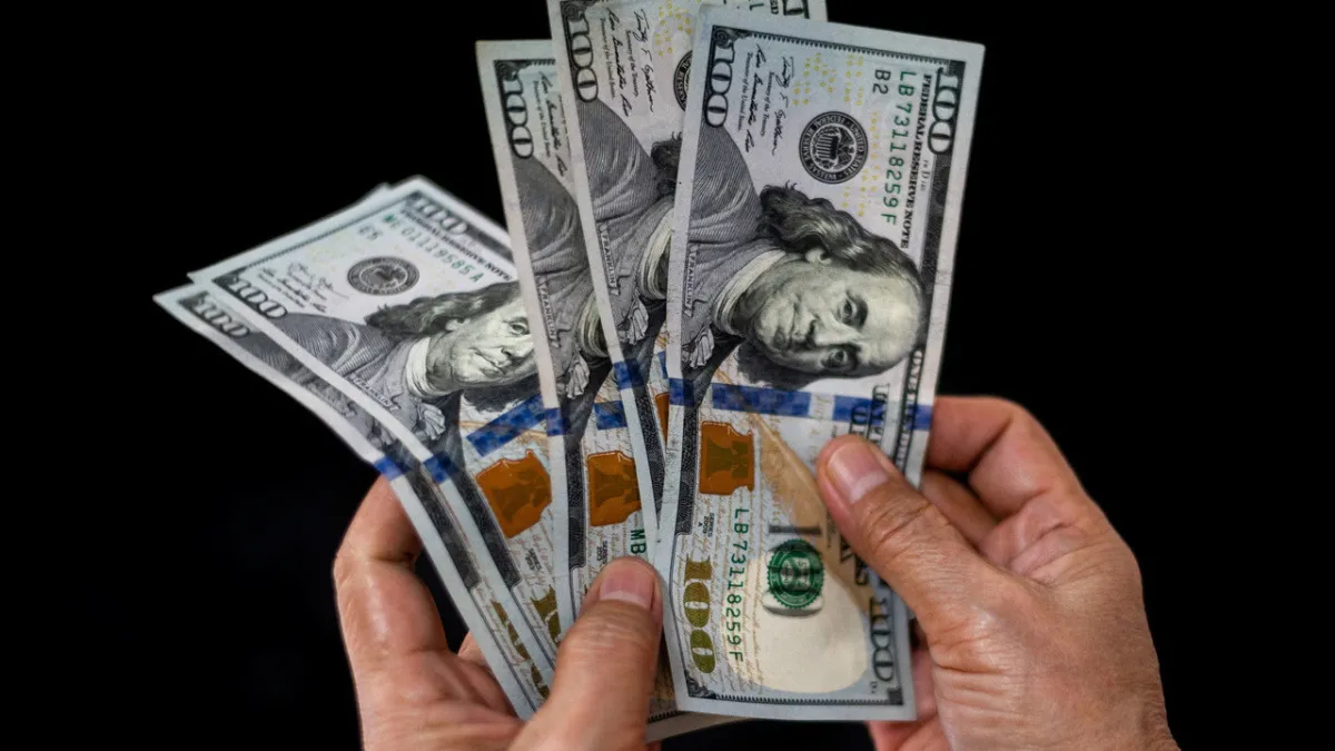 Vatandaşın dolar beklentisi yükseldi, güvenli limanda... haber görseli