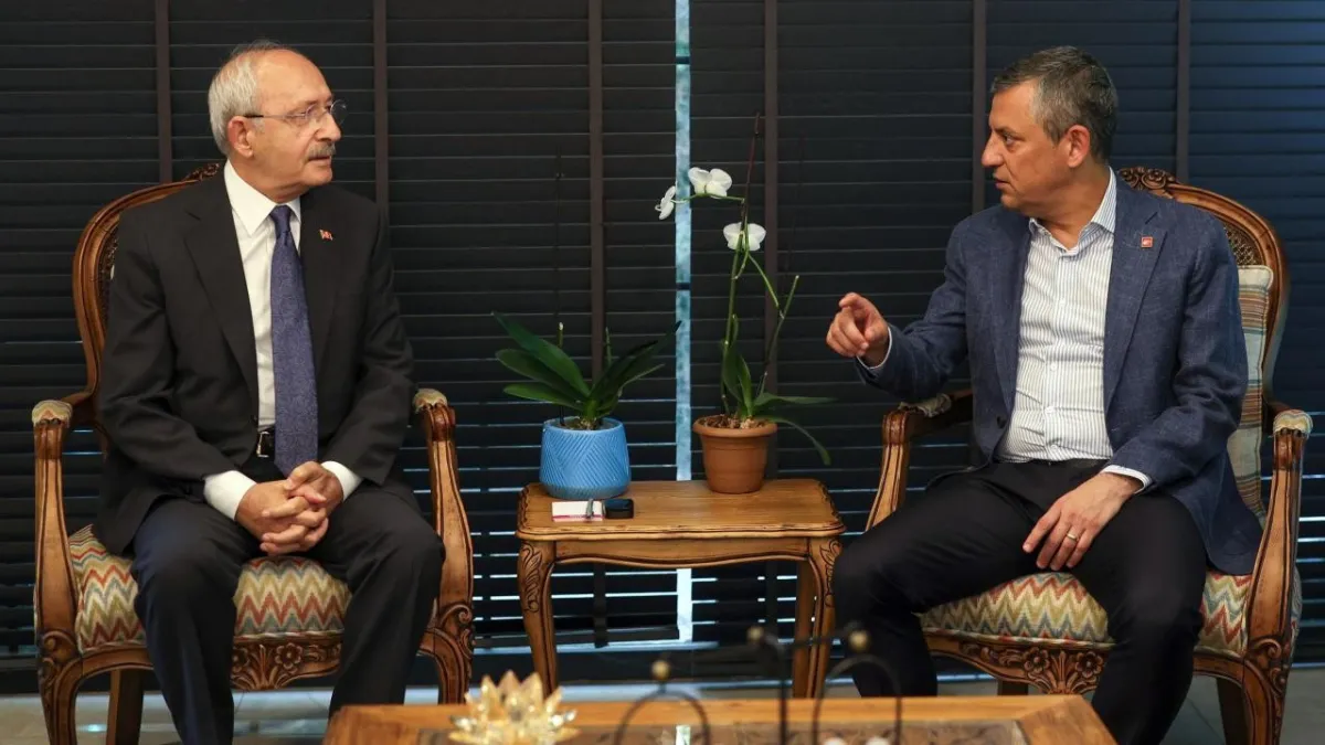 Özgür Özel ve Kemal Kılıçdaroğlu telefonda görüştü haber görseli