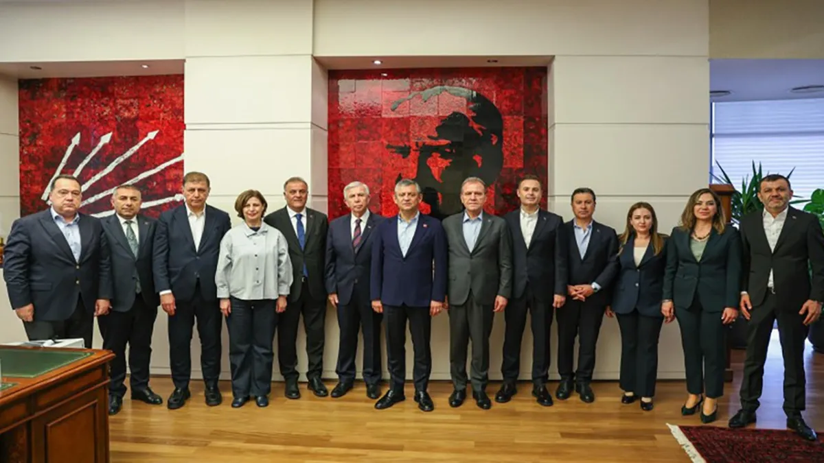 CHP'li büyükşehir belediye başkanlarından ortak açıklama haber görseli