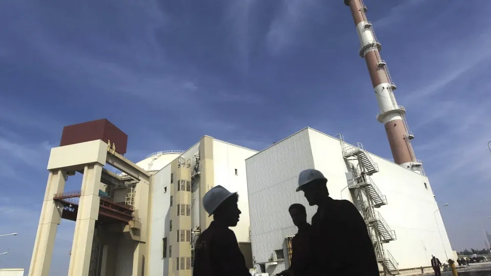 İran basını: Nükleer faaliyetler askıya alınmayacak haber görseli