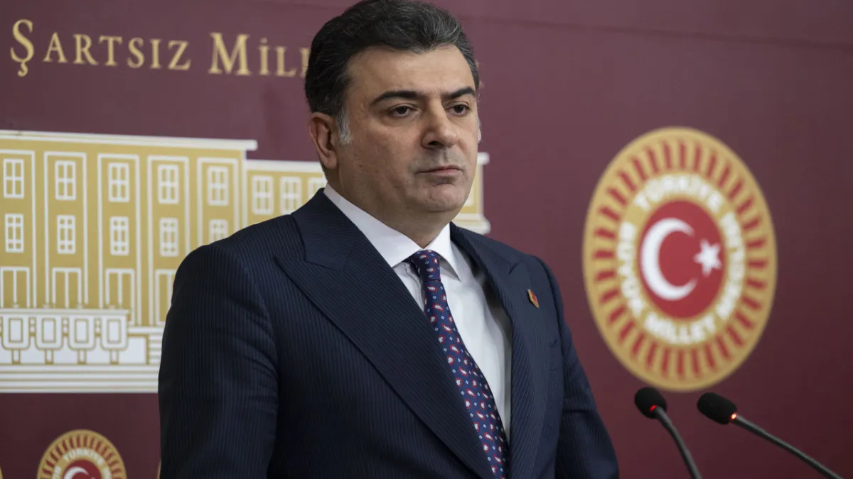 CHP'li Zeynel Emre: "Olağanüstü kurultay için imza toplamaya başlayacağız"