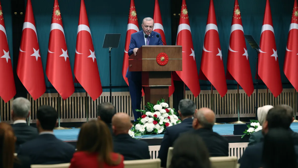 Cumhurbaşkanı Erdoğan'dan CHP'deki kurultay krizi için net mesaj: "Bizi ilgilendirmiyor"