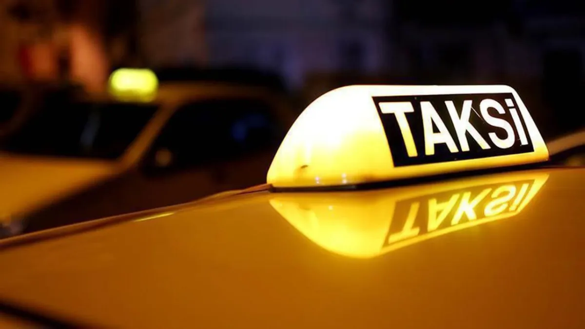 ABD'li yayıncıyı dolandıran taksiciye 95 bin lira ceza