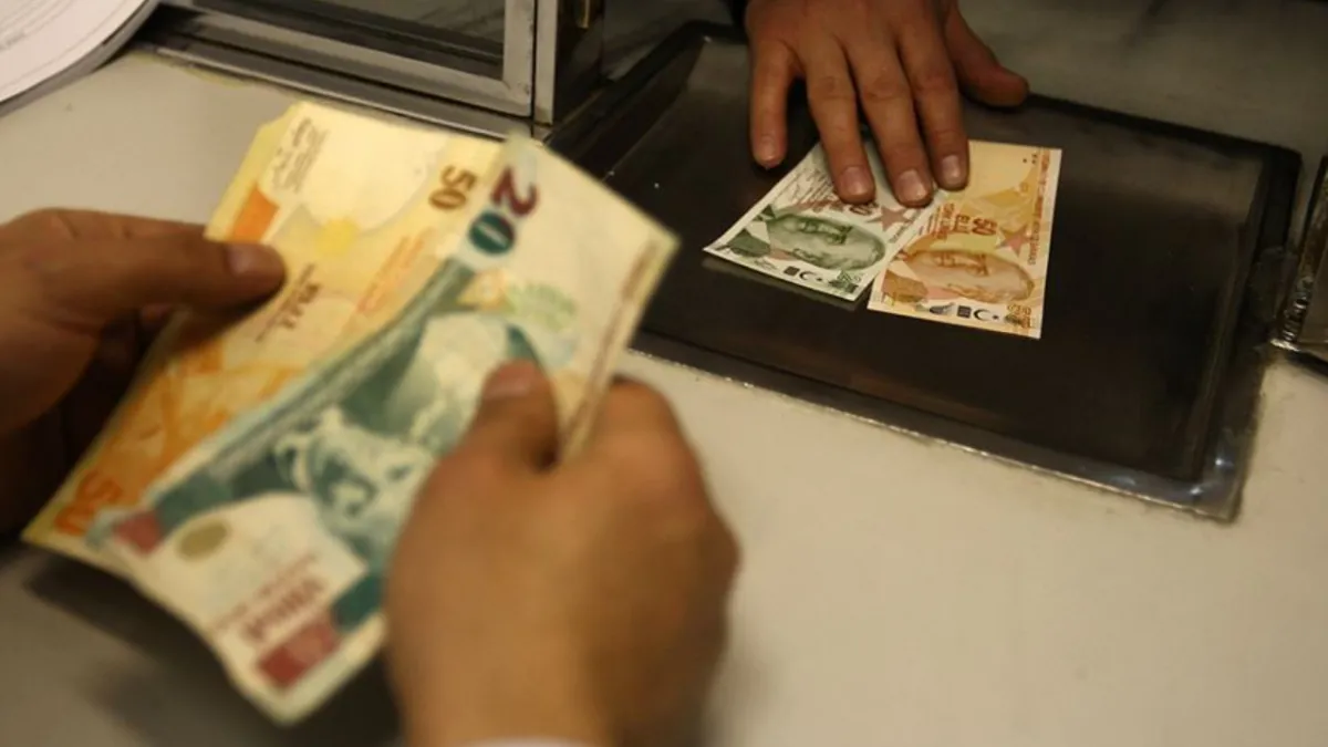 Asgari ücrete ara zam gelecek mi? Maaşlara zam yapılacak mı?