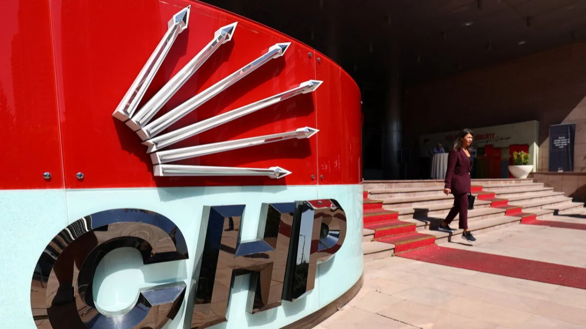 Kılıçdaroğlu yönetiminden yeni hamle: CHP'de 9 vekile ihraç talebi