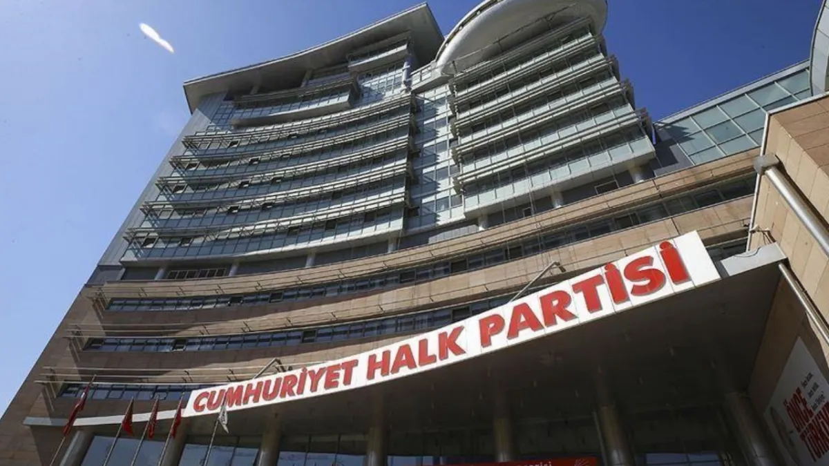 CHP'de kritik PM toplantısı: Genel Merkez ziyaretçilere kapatıldı