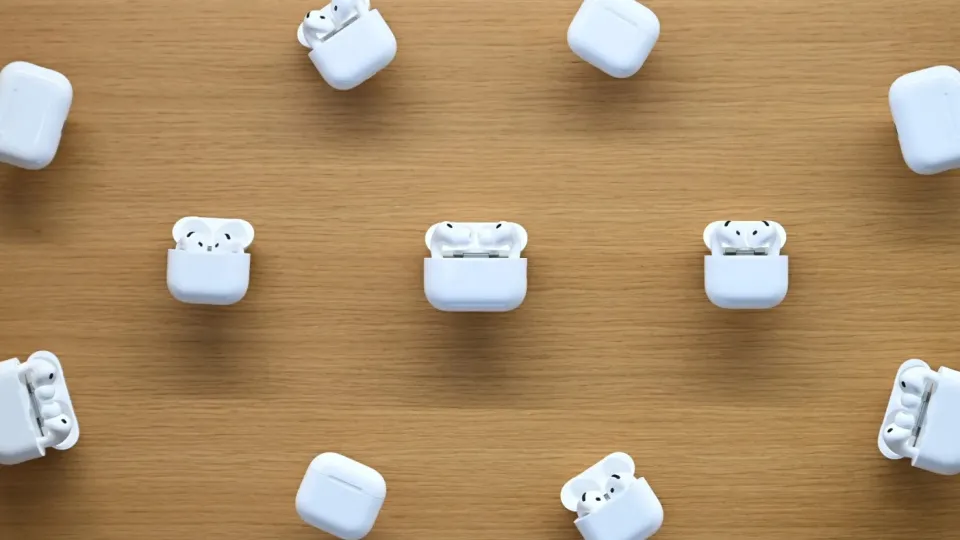 Apple kameralı AirPods'u piyasaya sürmeye hazırlanıyor