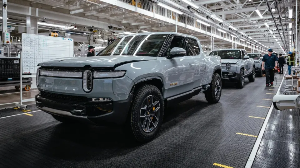 Rivian, yüzlerce çalışanıyla yollarını ayırıyor