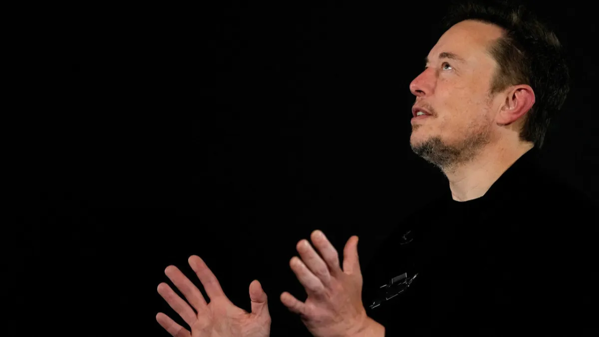 Elon Musk'ın dev imparatorluğu: 500 dolarla başlayıp nasıl dünyanın ilk trilyoneri oldu?