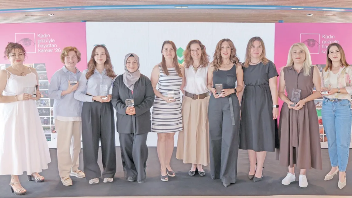 ‘Kadın Gözüyle’ yirmi yılda hayattan 118 bin fotoğraf karesi