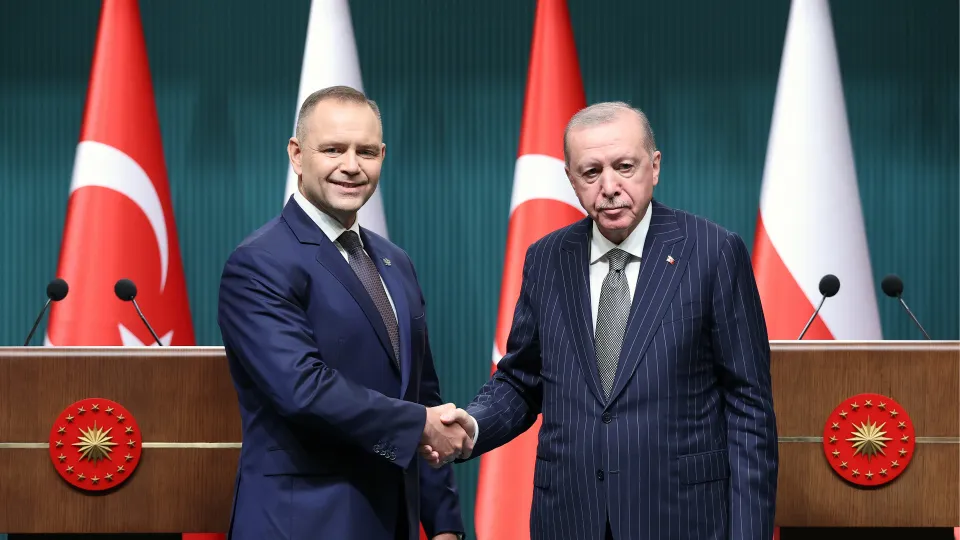 Erdoğan: Polonya ile ticaret hacmini 15 milyar dolara çıkarmayı hedefliyoruz