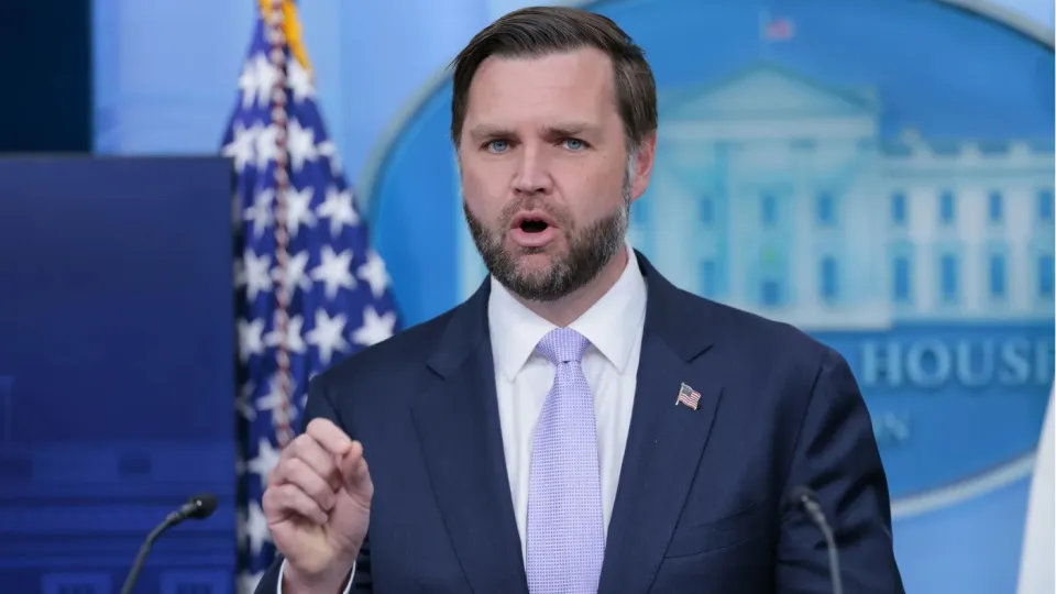 Vance: Trump mecbur kalmadıkça İran'a ordu göndermeyecek